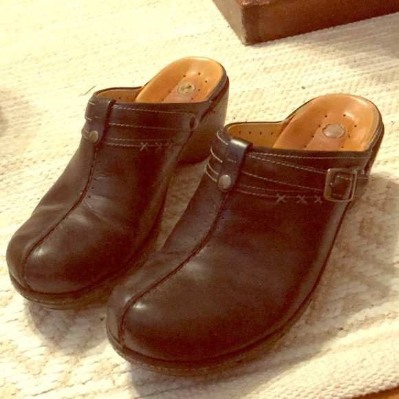 structured shoes clarks